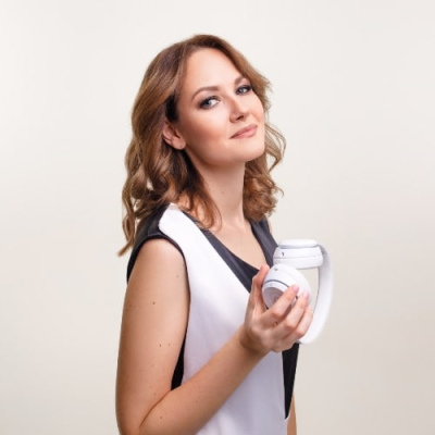 Vocal coach Anastasiya